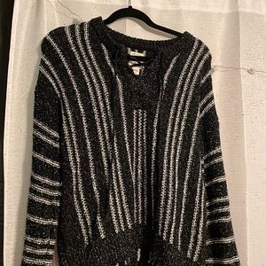 Billabong sweater